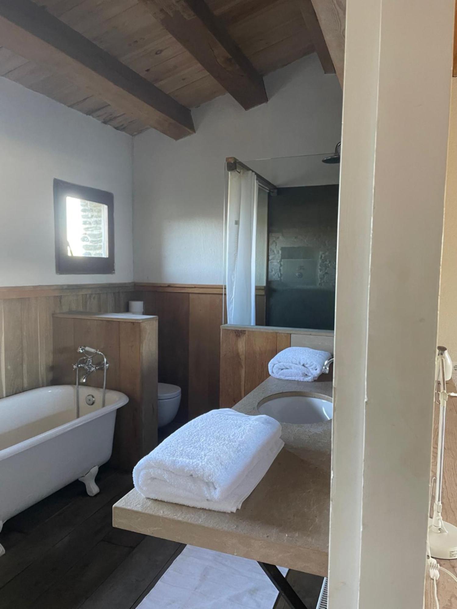 Isla Privada En Cadaques De Ensueno Con 11 Habitaciones Dobles Con Bano Privado Y Piscina Εξωτερικό φωτογραφία