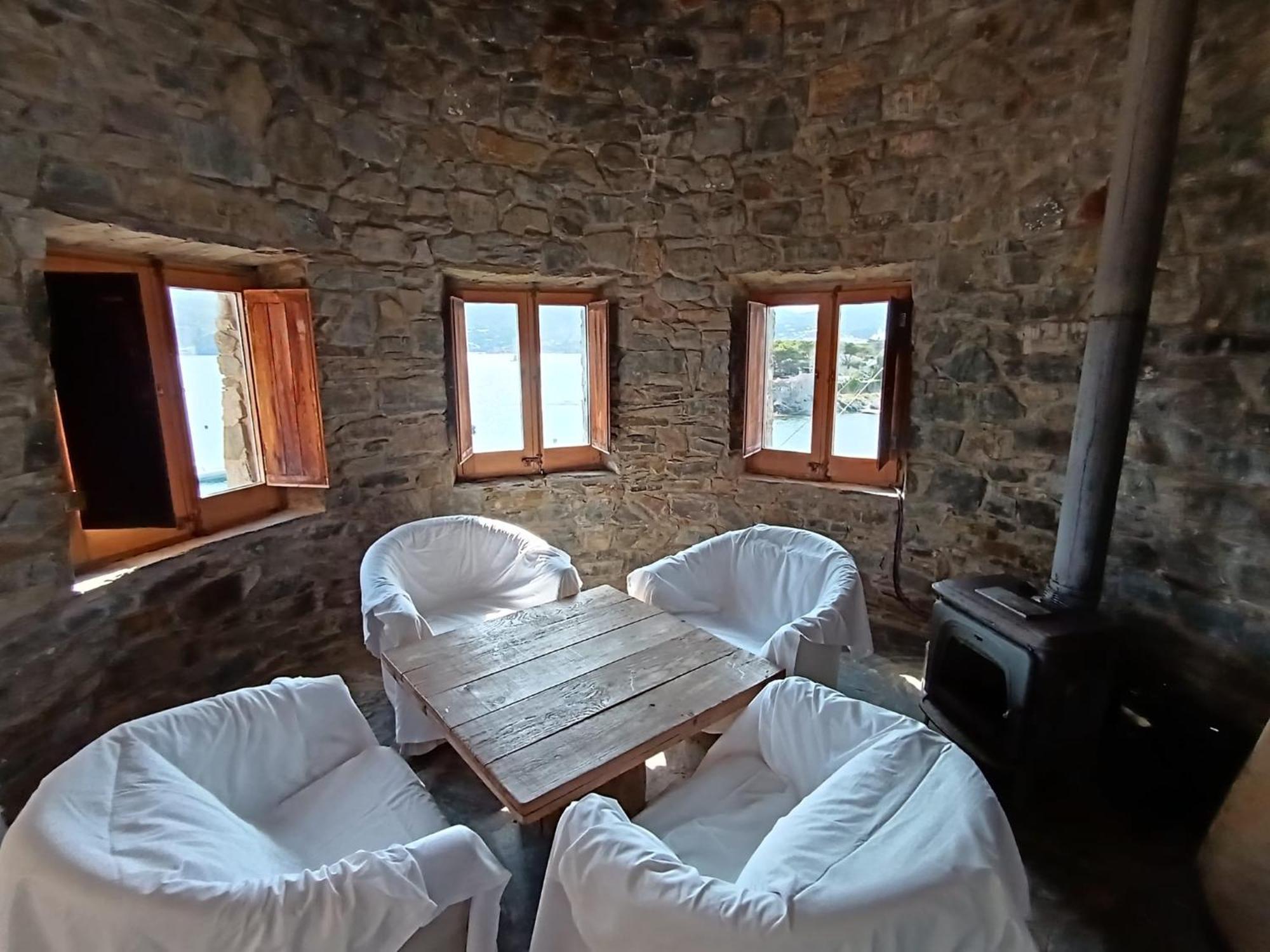 Isla Privada En Cadaques De Ensueno Con 11 Habitaciones Dobles Con Bano Privado Y Piscina Εξωτερικό φωτογραφία