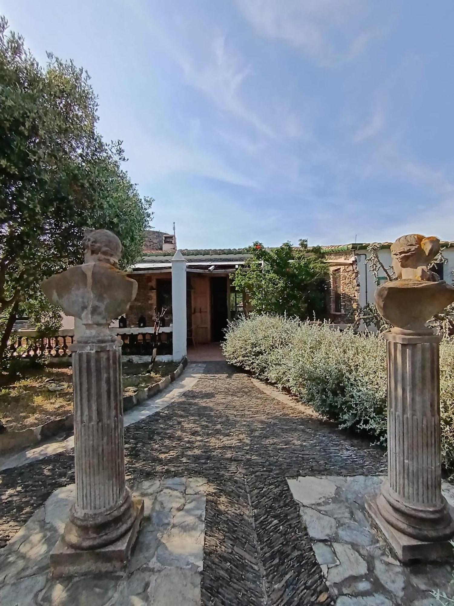 Isla Privada En Cadaques De Ensueno Con 11 Habitaciones Dobles Con Bano Privado Y Piscina Εξωτερικό φωτογραφία