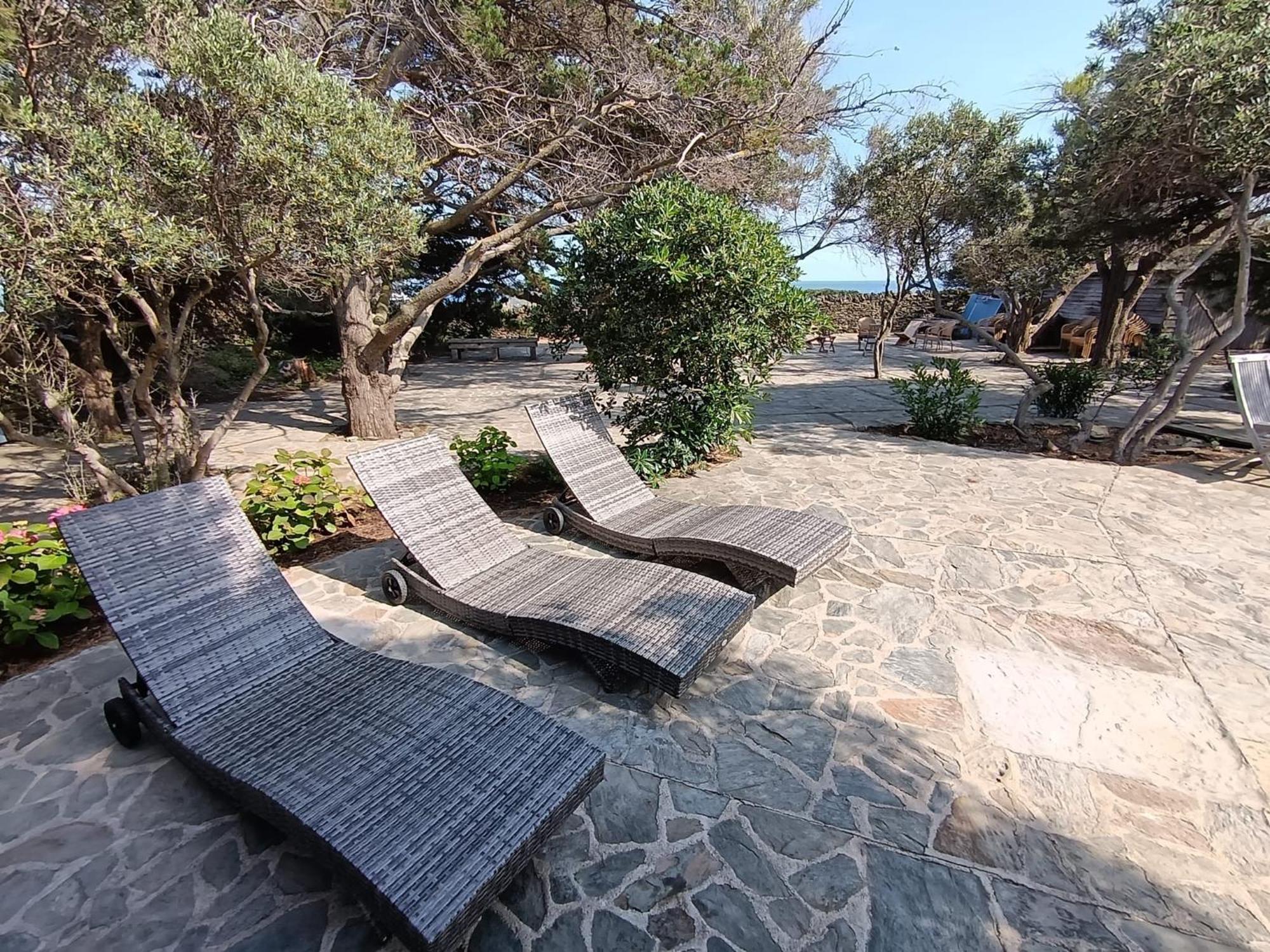 Isla Privada En Cadaques De Ensueno Con 11 Habitaciones Dobles Con Bano Privado Y Piscina Εξωτερικό φωτογραφία
